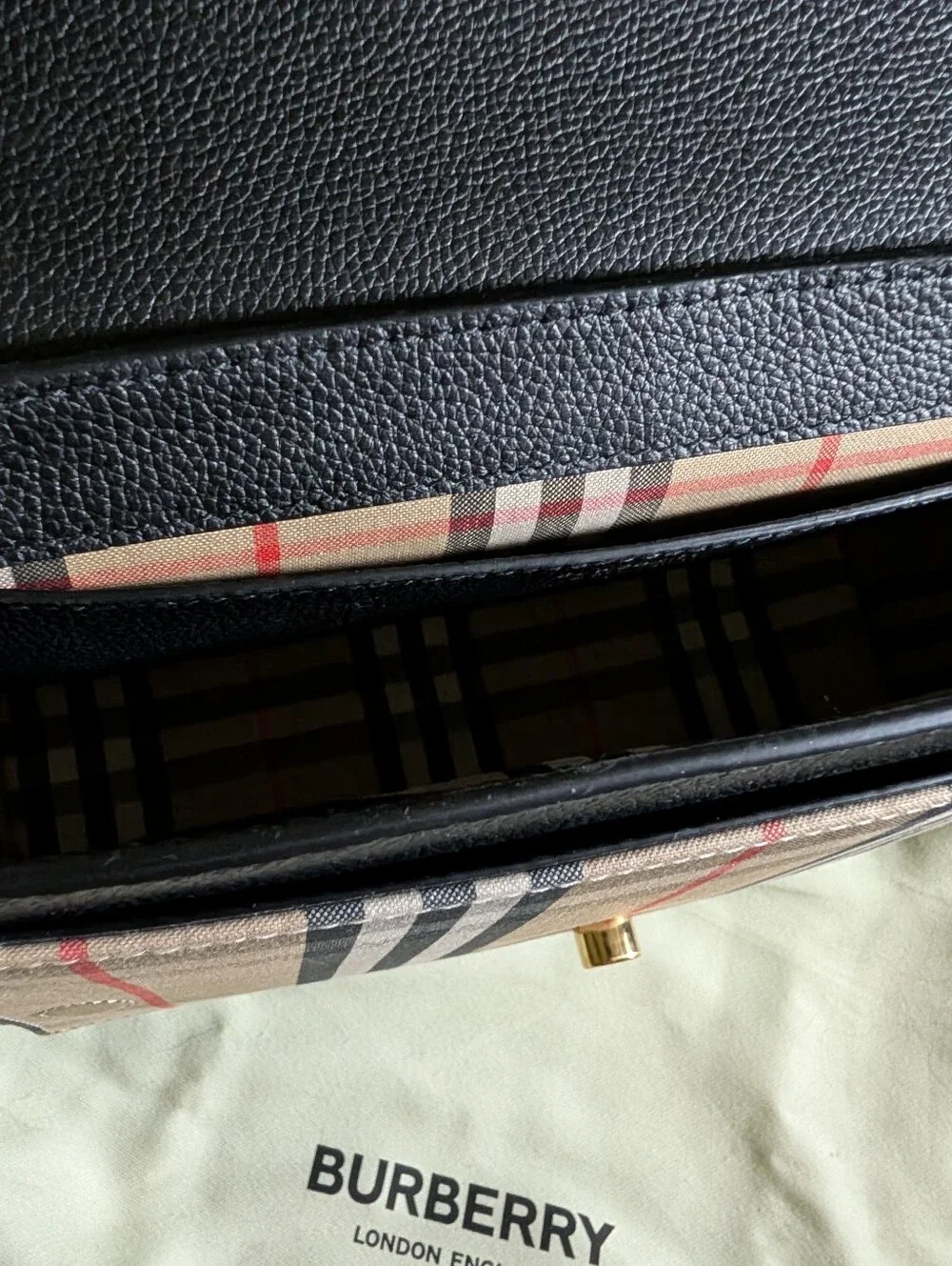 Burberry Black Leather Shoulder Bag with Vintage Check Trim - Picture 5 of 13